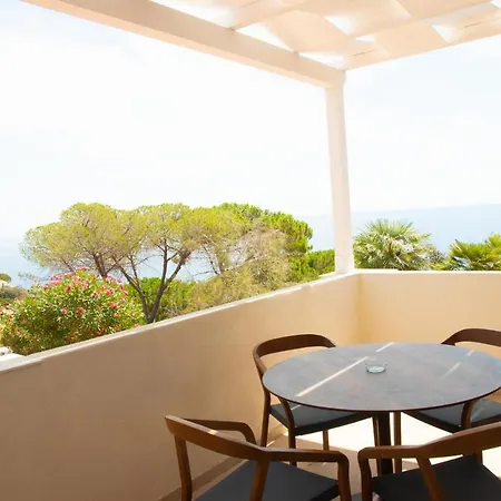 Aparthotel Capo Bianco 4*