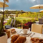 Apartahotel Capo Bianco 4*