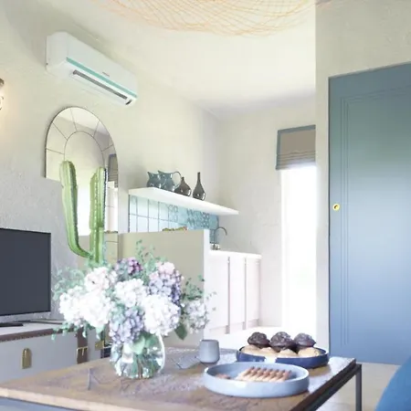 Capo Bianco Apartahotel 4*