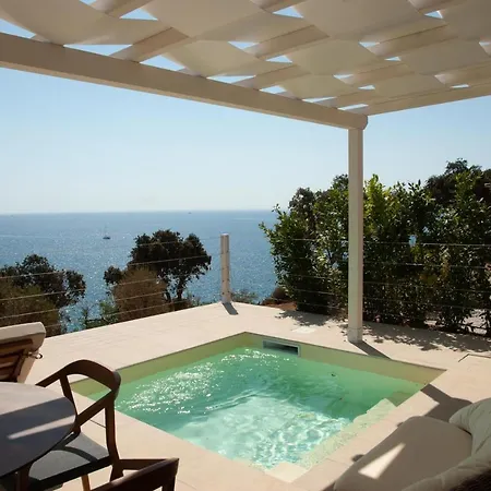 Ξενοδοχείο με διαμερίσματα Capo Bianco Porto Azzurro