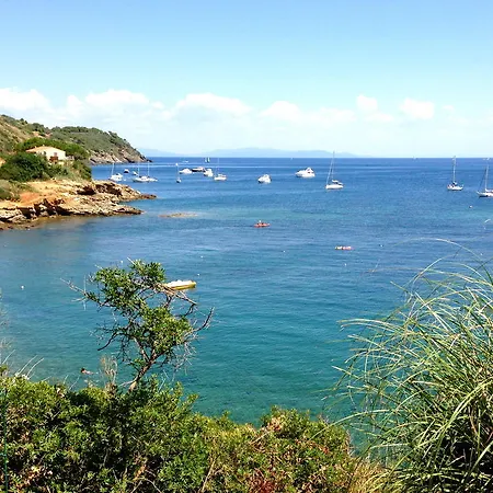 Ξενοδοχείο με διαμερίσματα Capo Bianco Porto Azzurro