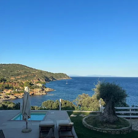 Capo Bianco Apart Otel Porto Azzurro